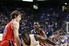 NBA:Washington Wizards vs New Orleans Pelicans (Holiday a Veselý)