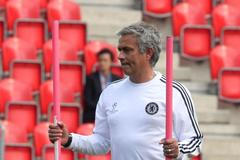 FOTO Mourinho nehnul ani brvou, ostatní se na tréninku smáli