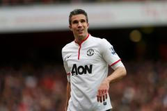 VIDEO Robin van Persie šel omylem do šatny Arsenalu