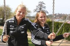 Plážový volejbal: Kristýna Kolocová a Markéta Sluková vlevo