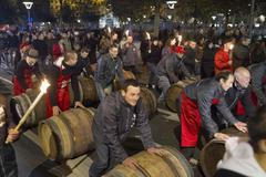 Foto: Ve Francii přivítali nový ročník vína Beaujolais