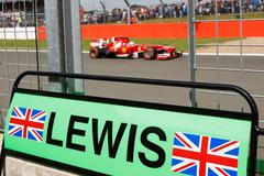 FOTO Britská radost, smutný Massa a party na oslavu výročí