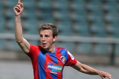 Fotbalista Vladimír Darida slaví gól v utkání 6. kola Gambrinus ligy mezi Duklou Praha a Plzní.