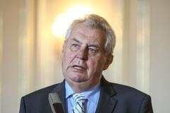 Jiří Rusnok podává demisi