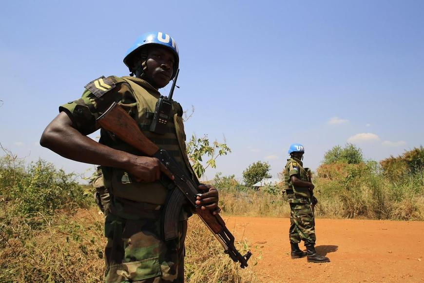 Při vzdušném úderu v Súdánu zahynulo šest vojáků mírové mise OSN