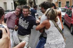 Protesty proti válečnému zločinci Priebkemu v Římě