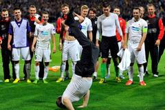 Pavel Vrba slaví postup Viktorie Plzeň do Ligy mistrů