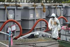 Fukušima - nádrže - kontaminovaná voda