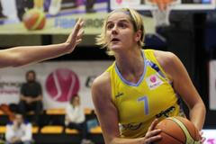 Basketbalistka ZVVZ USK Praha Jelena Dubljevičová v utkání 1. kola Evropské ligy proti Salamance.