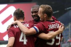 Fotbal, Pohár České pošty, Sparta - Mladá Boleslav: Spparta slaví gól Jiřího Jarošíka na 1:0