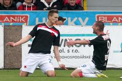 Fotbal, Gambrinus liga, Plzeň - Slavia Praha: Milan Škoda a Martin Juhar slaví gól