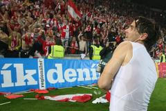 Fotbalista pražské Slavie Karol Kisel slaví vítězství v utkání 9. kola Gambrinus ligy 2012/13 se Spartou.