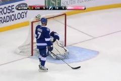 Tampa Bay - Chicago, vlastní gól Radko Gudase