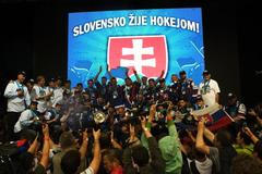 Bratislava, přivítání stříbrného týmu