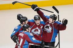 Jan Hejda a Colorado slaví branku