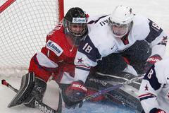 Čtvrtfinále MSJ 2013 Česko - USA