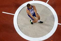 Český kladivář Lukáš Melich při jednom z pokusů ve finále OH 2012 v Londýně.