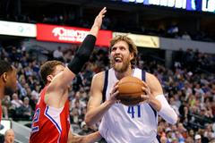 Dirk Nowitzki v zápase proti Los Angeles Clippers