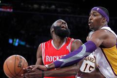 James Harden a Dwight Howard