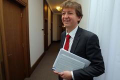 První schůze nové sněmovny