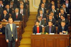 První schůze nové sněmovny