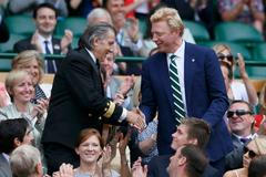 Wimbledon: Ilie Nastase a Boris Becker na zápase Sereny Williamsové a Čeng Ťie