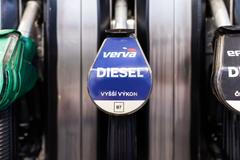 Pohonné hmoty benzín nafta