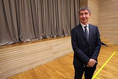 Obnovíme jednání s hnutím ANO, nebylo to jednoduché, neznamená to ale vstup do vlády, říká Hamáček