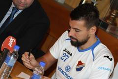 Milan Baroš podepsal smlouvu v Baníku Ostrava