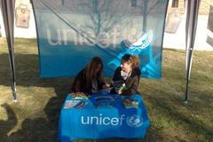 UNICEF vybíral na záchodky