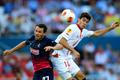 Sevilla - Freiburg: Diego Perotti a Nicolas Hofler