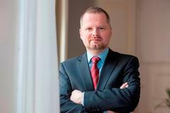 Ministr školství Petr Fiala