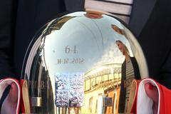 Zlatá přilba 2012: Trofej (cena)