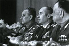 Nejdelší (okupační) noc ministra obrany Dzúra