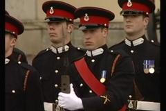 Princ William odchází z armády