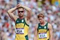 Jihoafrický běžec Oscar Pistorius je zklamaný poté co jeho tým nedoběhl ve štafetě 4x400 m do cíle na OH 2012 v Londýně.