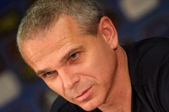 Sparťanský fotbalový trenér Vítězslav Lavička na tiskové konferenci v listopadu.