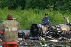 V Rusku spadlo letadlo a vzplálo, mrtvých je 44