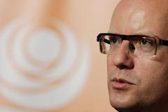 Předseda ČSSD Bohuslav Sobotka v den volebního "vítězství"