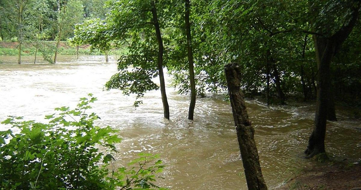 V části Čech hrozí vzedmutí toků, meteorologové rozšířili varování