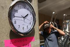 Čekaní na Katiny kontrakce