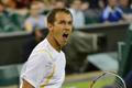 Lukáš Rosol během utkání Wimbledonu 2012 proti Rafaelu Nadalovi