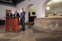 Sobotka, Babiš a Bělobrádek