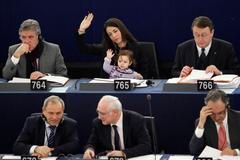 Nejlepší snímky Reuters na pomoc dětem - série Lidé