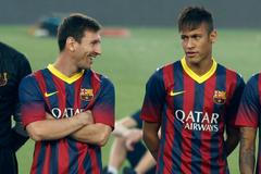 Fotbal, Barcelona - Santos: Lionel Messi a Neymar