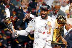 FOTO LeBron znovu osvítil Miami sluncem vítězství