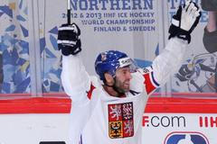 Petr Nedvěd slaví gól proti Itálii