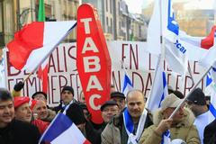 Demonstrace proti protikuřáckým opatřením Evropské komise