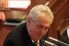 Prezident Zeman před poslanci