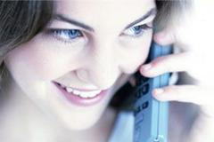 telefonující dívka